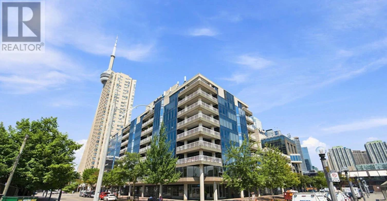 705-251 Queens Quay, Toronto, ON, M5J 2N6 - 2