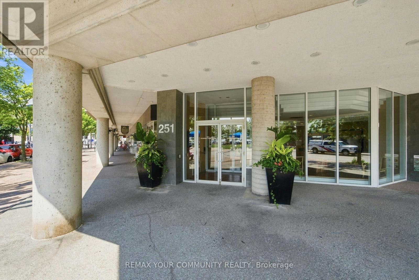 705-251 Queens Quay, Toronto, ON, M5J 2N6 - 3