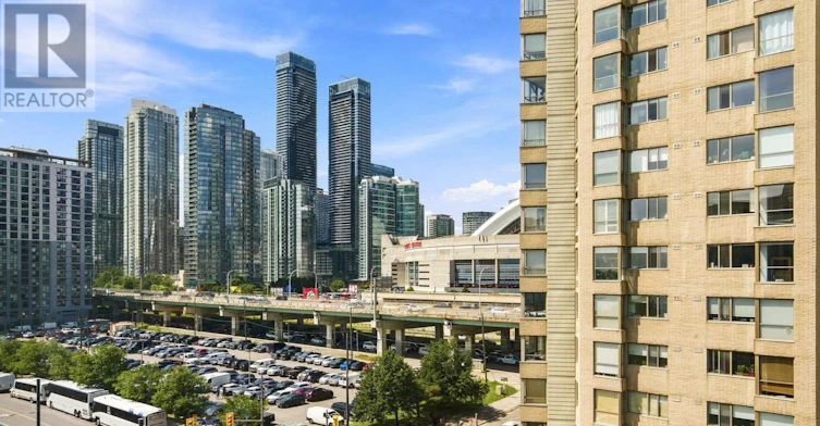 705-251 Queens Quay, Toronto, ON, M5J 2N6 - 36