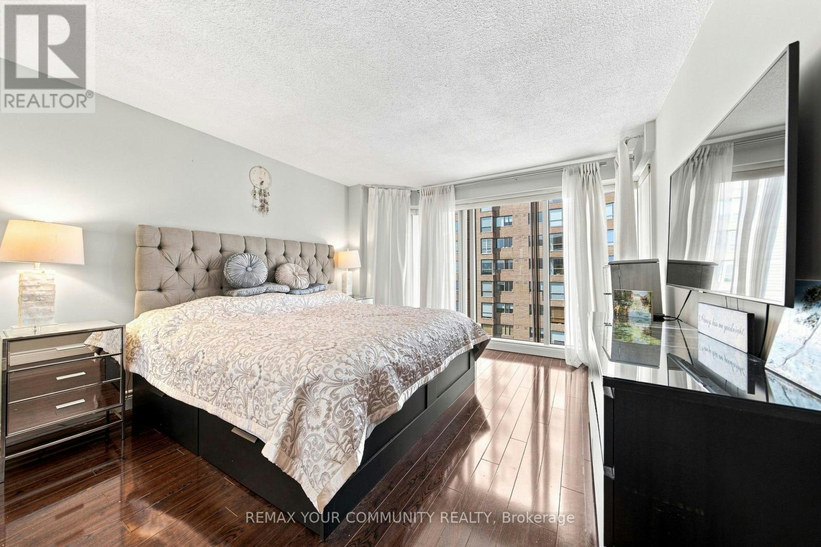 705-251 Queens Quay, Toronto, ON, M5J 2N6 - 30