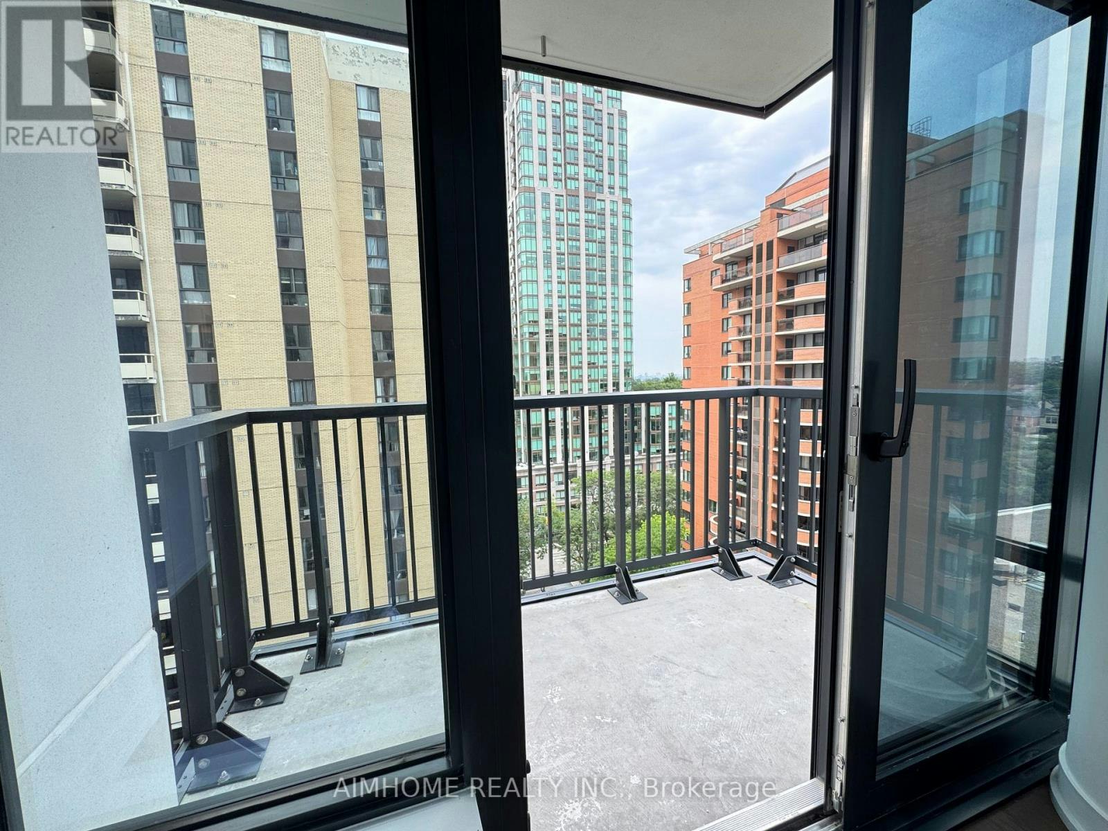 1606-91 Montclair Ave Avenue, Toronto, ON, M5P 0B1 - 5