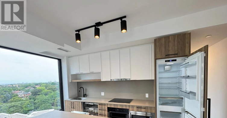 1606-91 Montclair Ave Avenue, Toronto, ON, M5P 0B1 - 4