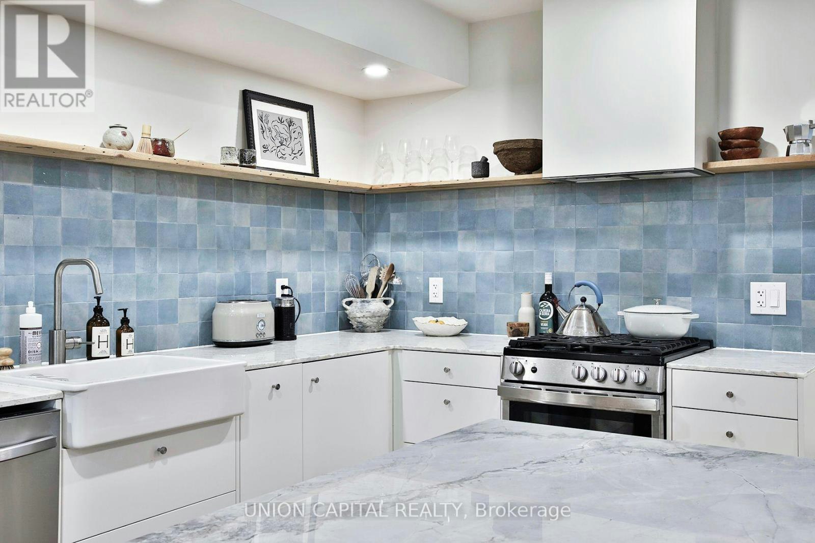 C-278 Lisgar Street, Toronto, ON, M6J 3G9