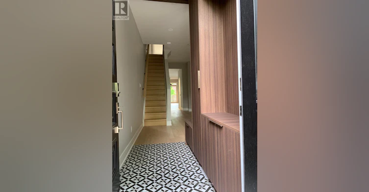 227 Logan Avenue, Toronto, ON, M4M 2N2 - 21
