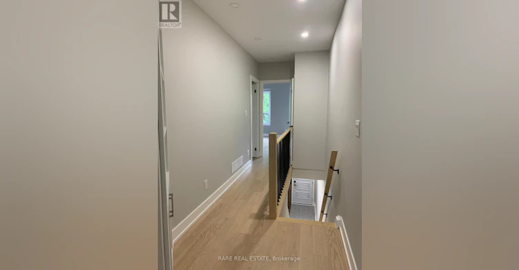 227 Logan Avenue, Toronto, ON, M4M 2N2 - 16