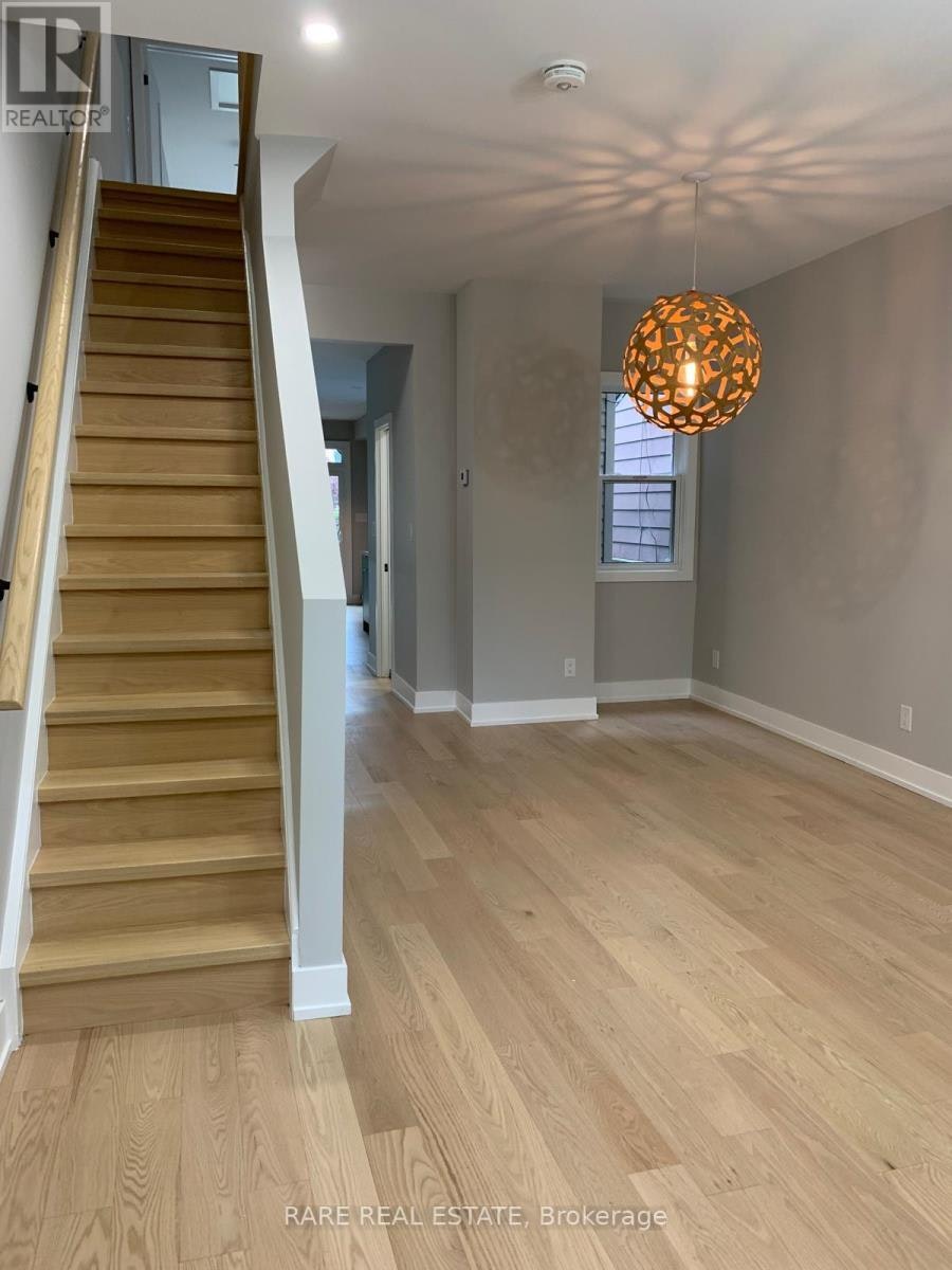 227 Logan Avenue, Toronto, ON, M4M 2N2 - 4