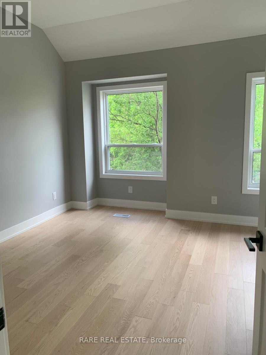 227 Logan Avenue, Toronto, ON, M4M 2N2 - 17
