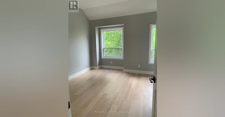 227 Logan Avenue, Toronto, ON, M4M 2N2 - 17