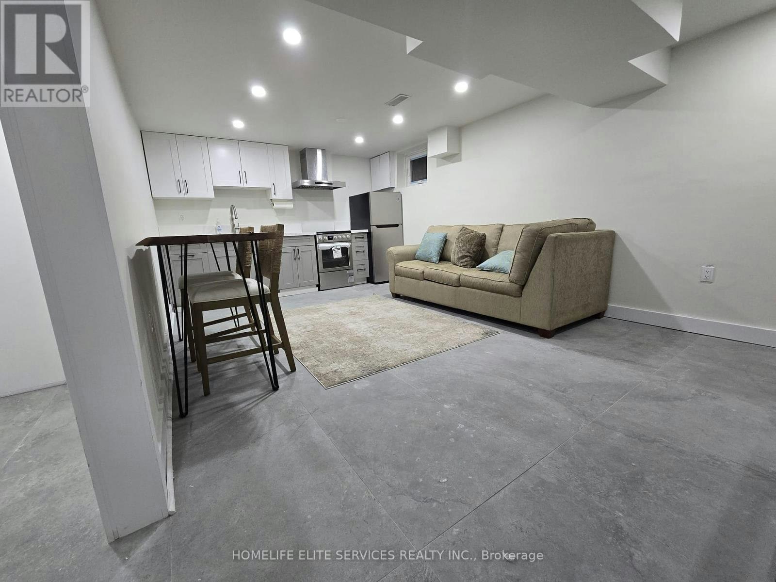 36 Manorglen Crescent, Toronto, ON, M1S 1W4 - 13