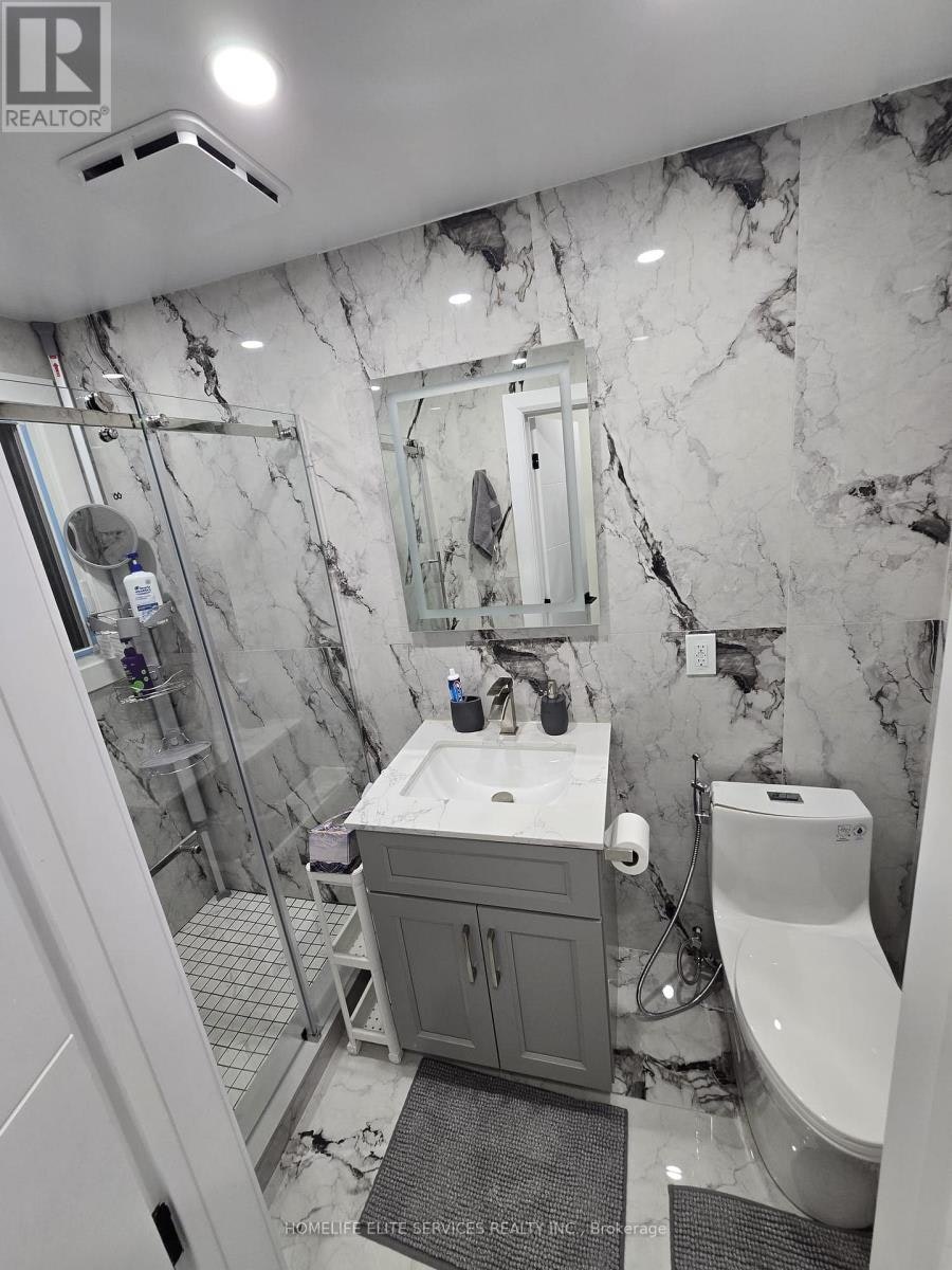 36 Manorglen Crescent, Toronto, ON, M1S 1W4 - 9