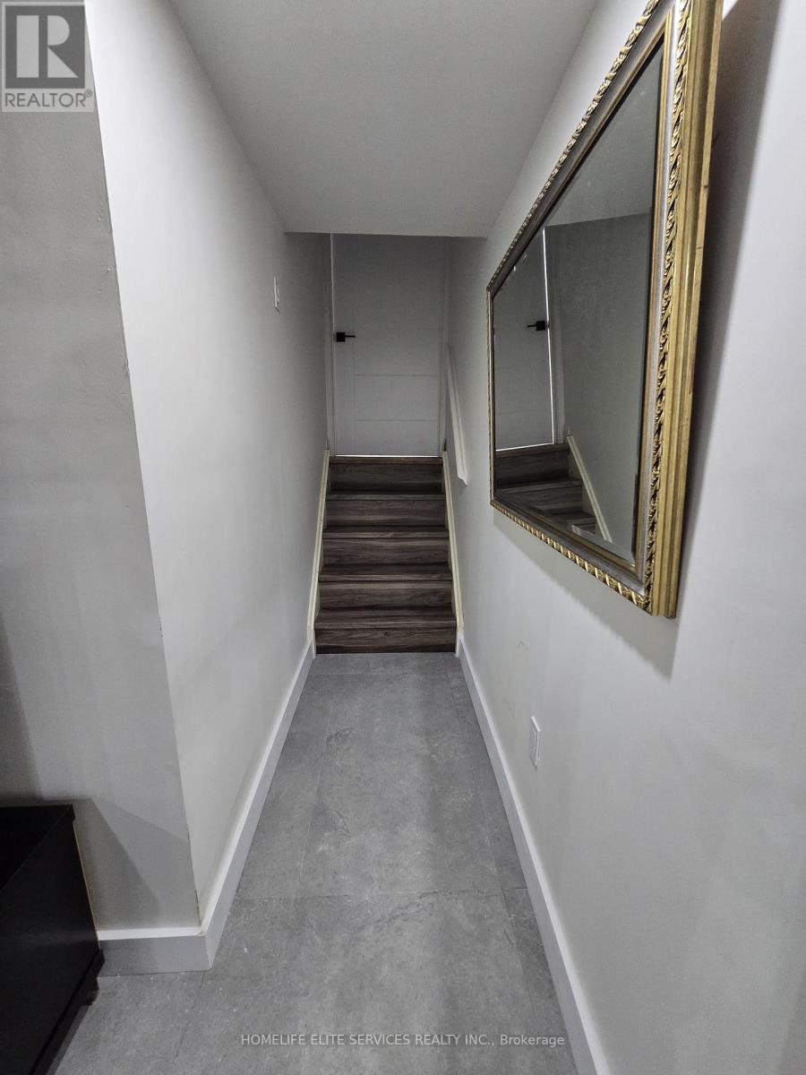 36 Manorglen Crescent, Toronto, ON, M1S 1W4 - 10