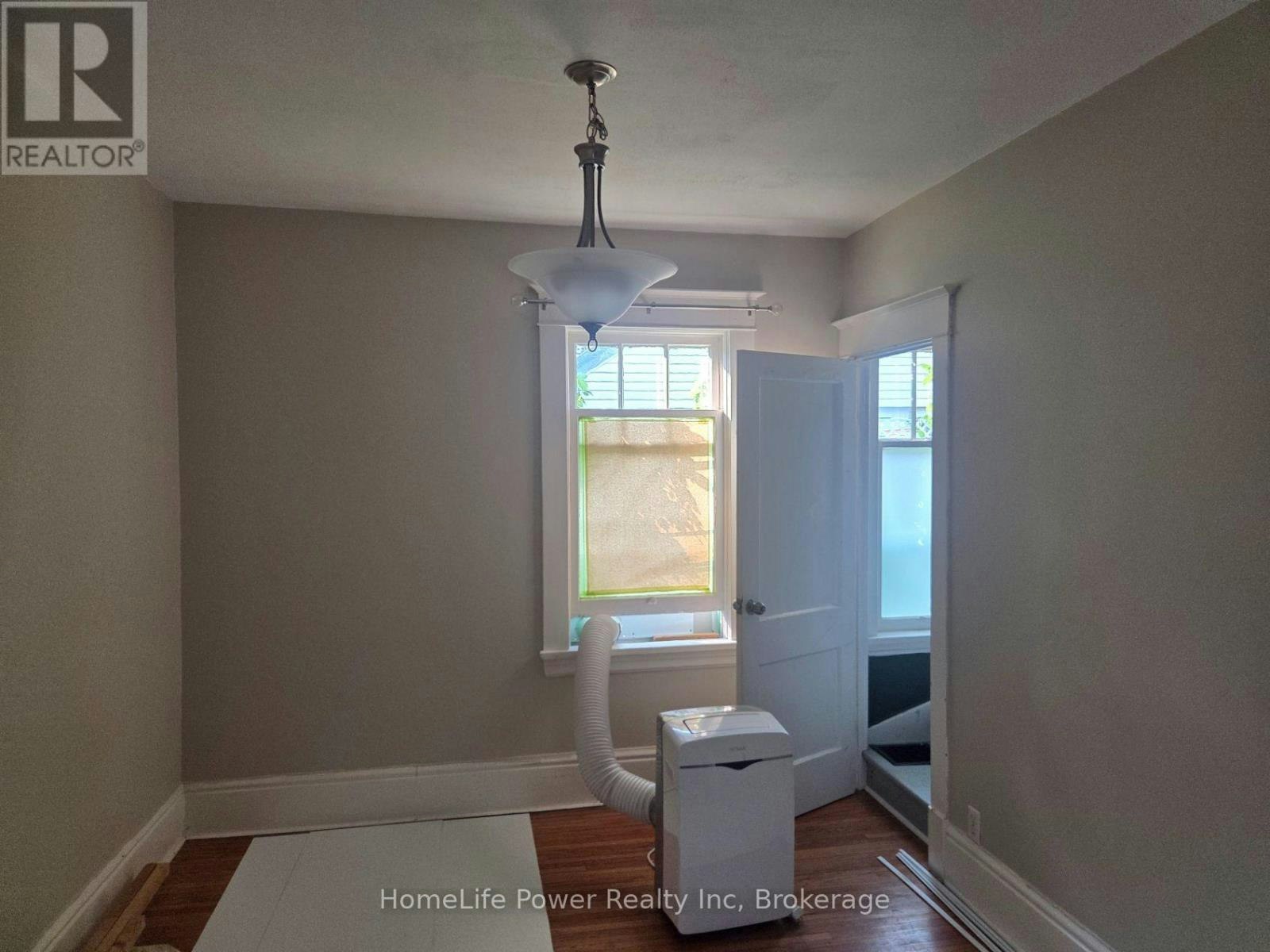 25 Menzie Avenue, Guelph, ON, N1E 5X8 - 5