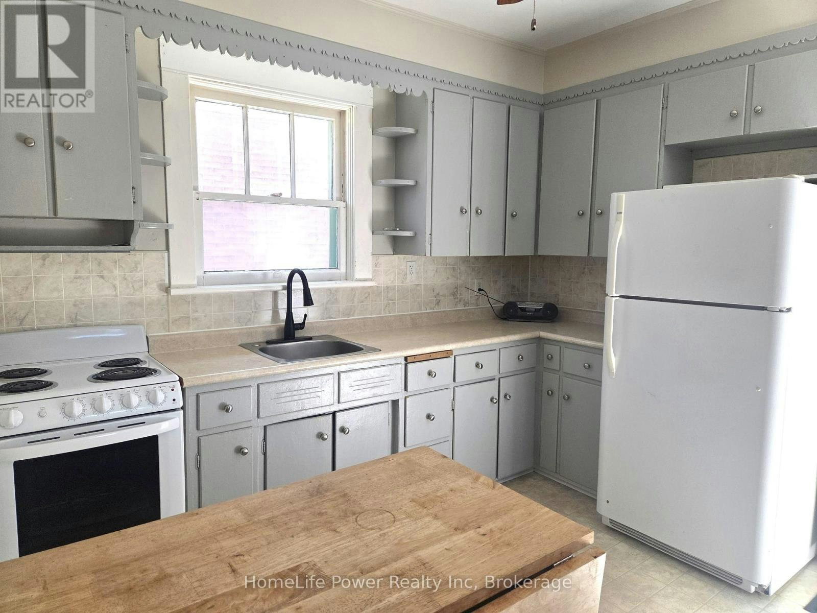 25 Menzie Avenue, Guelph, ON, N1E 5X8 - 3