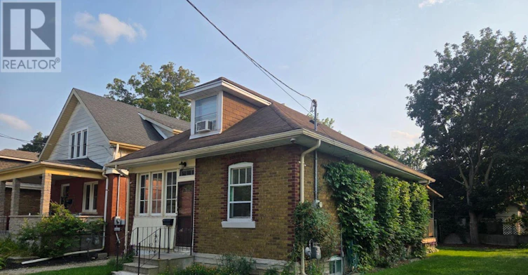 25 Menzie Avenue, Guelph, ON, N1E 5X8