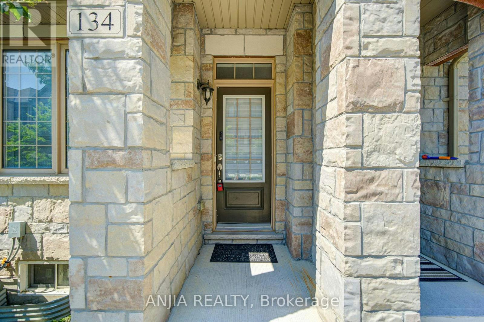 134 Frederick Wilson Avenue, Markham, ON, L6B 0R1