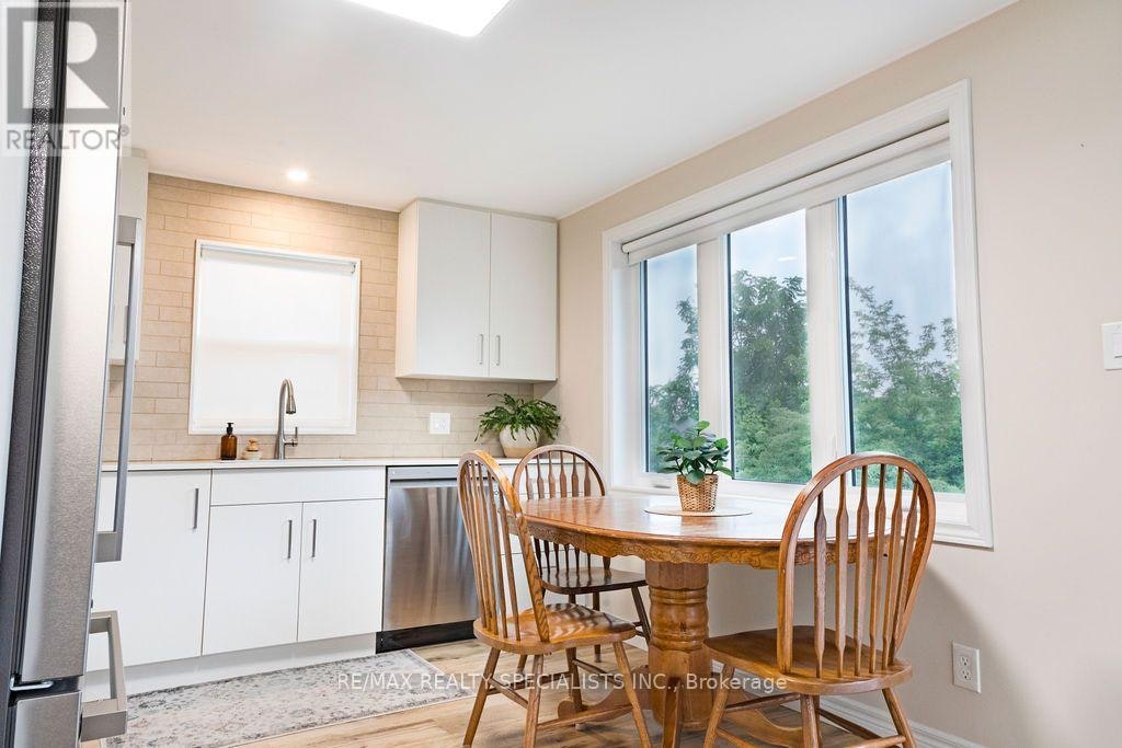 3-209 Pelham Road, St. Catharines, ON, L2S 1W2 - 2