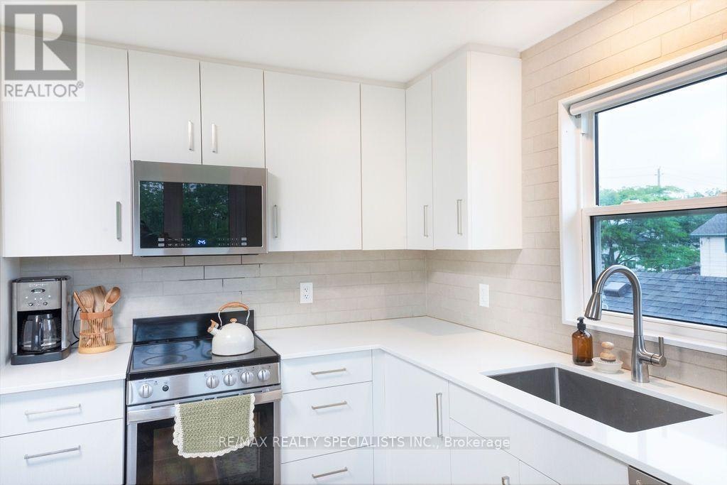 3-209 Pelham Road, St. Catharines, ON, L2S 1W2 - 4