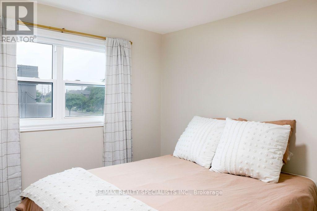 3-209 Pelham Road, St. Catharines, ON, L2S 1W2 - 11