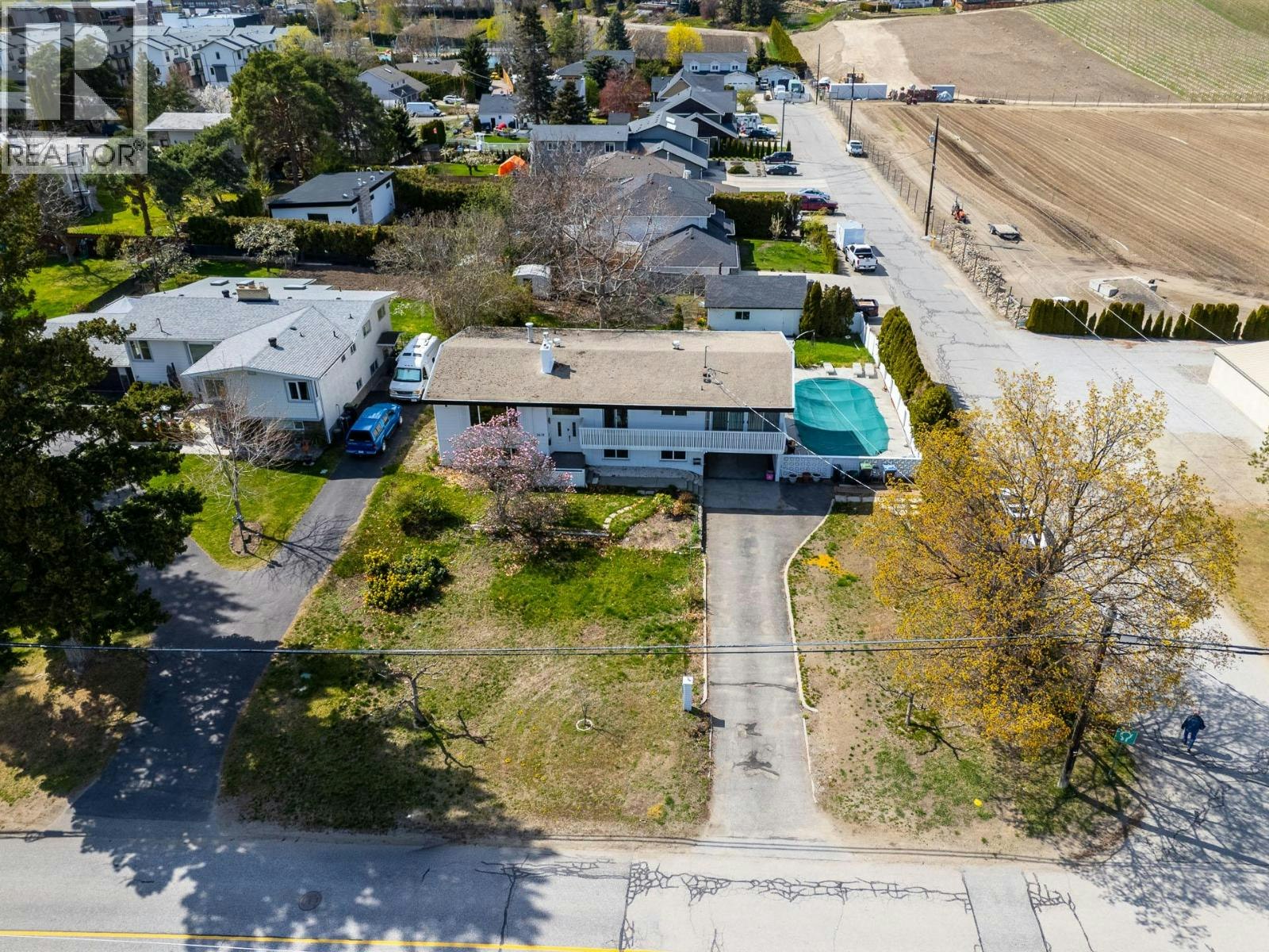 2618 Thacker Drive, West Kelowna, BC, V1Z 1W3