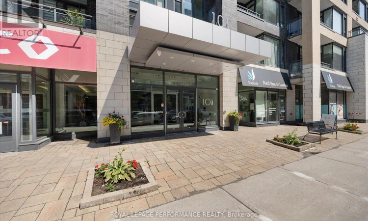 616-101 Richmond Road
