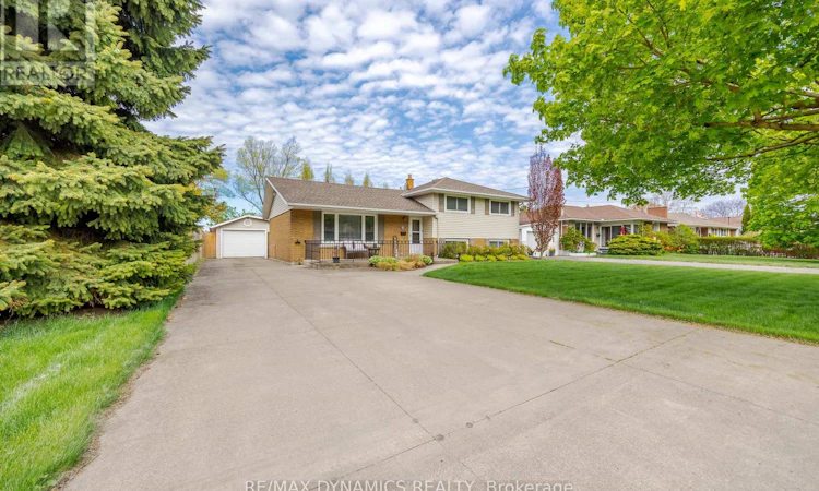 87 Rochelle Drive