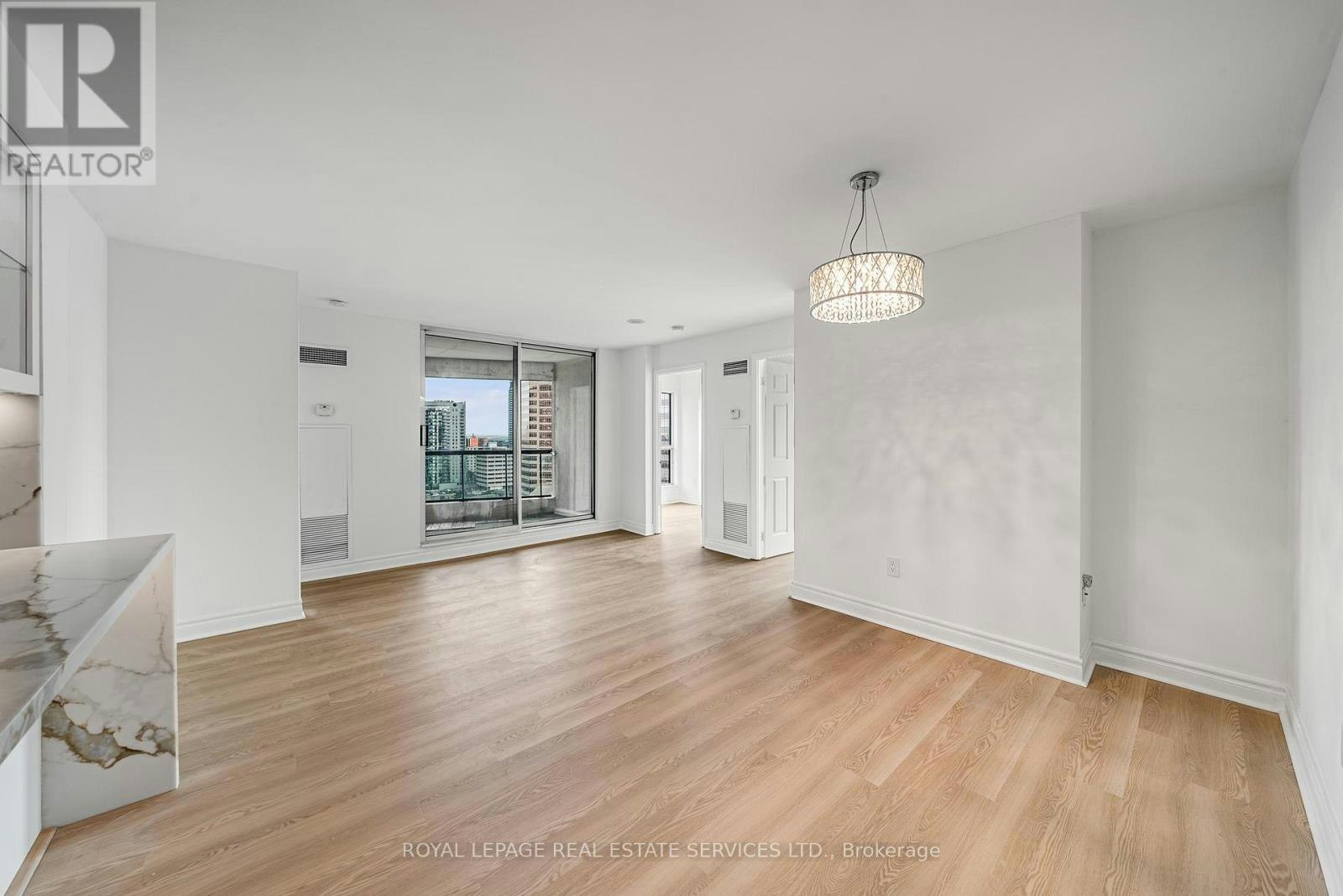 1912-7 Lorraine Drive, Toronto, ON, M2N 7H2 - 2