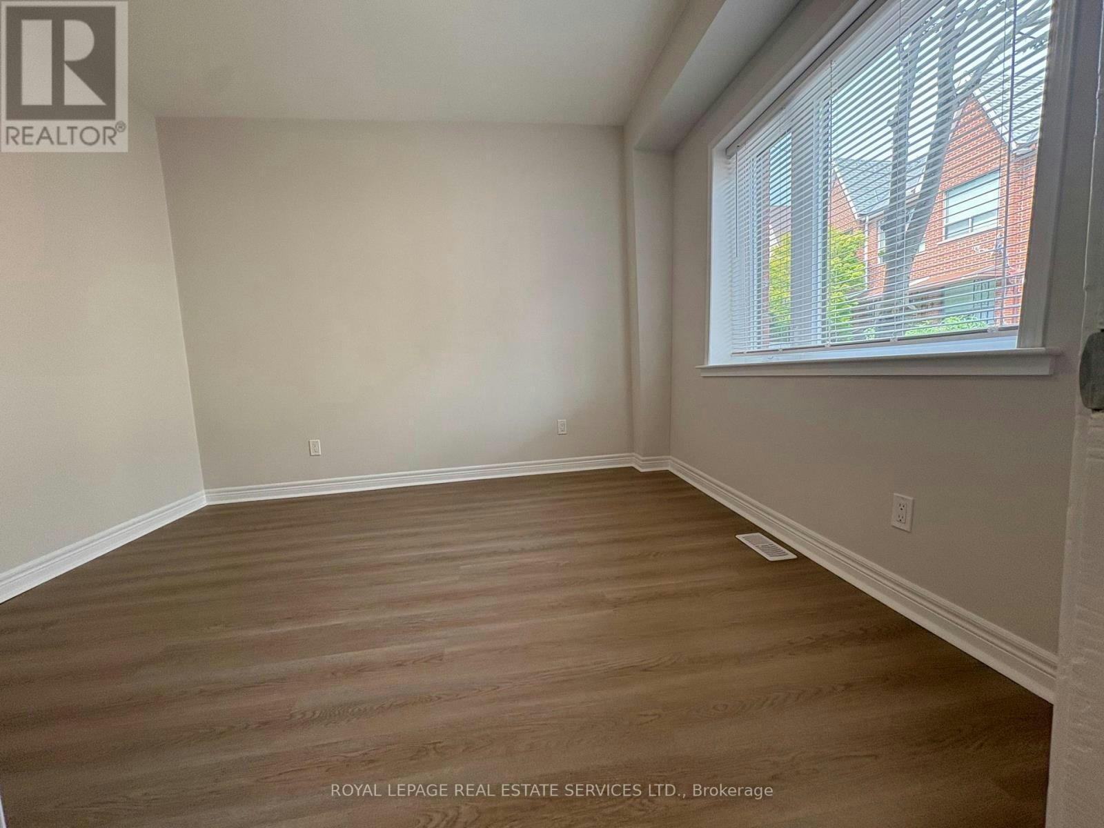 5 Henderson Avenue, Toronto, ON, M6J 2B6 - 6