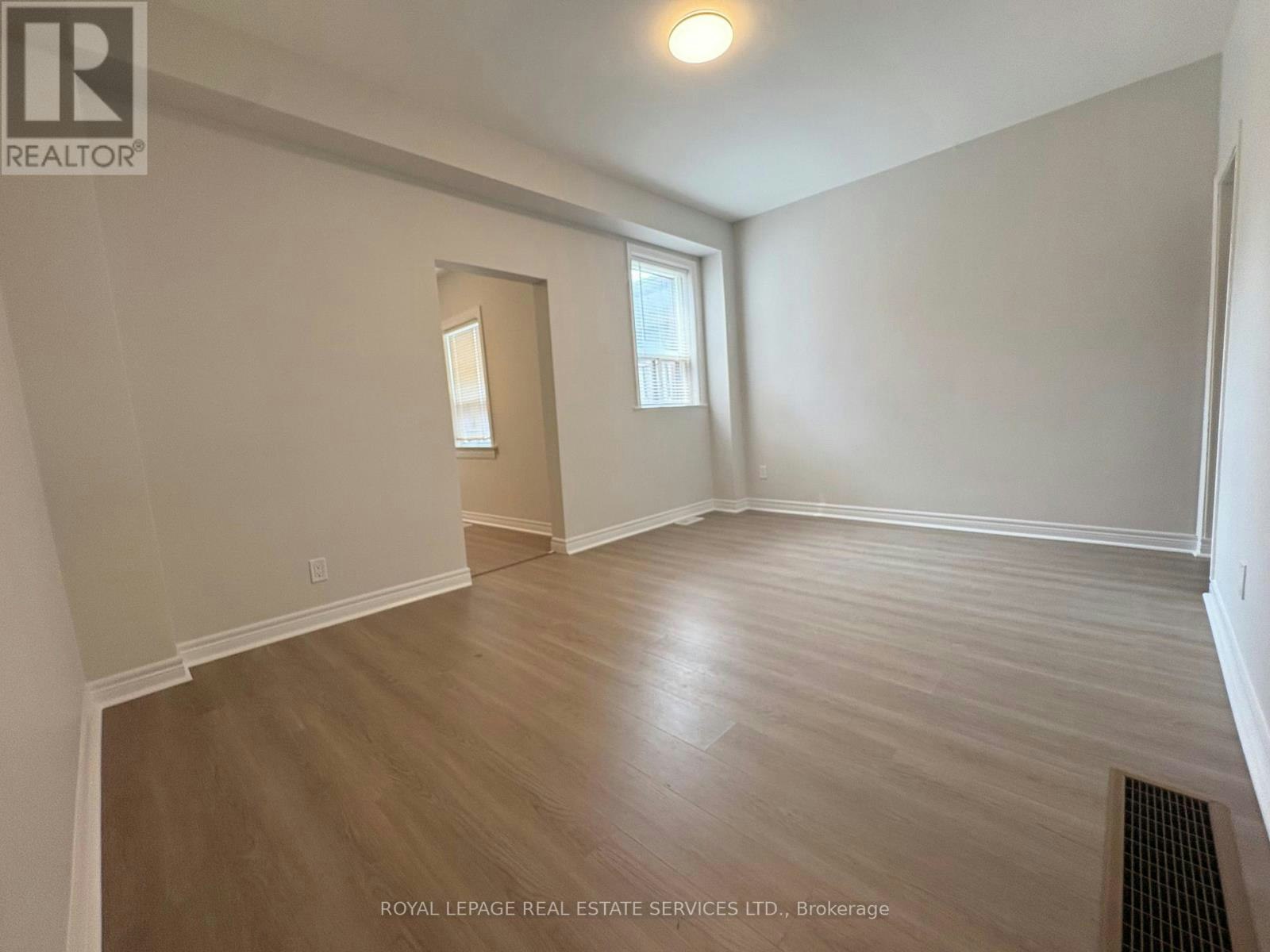 5 Henderson Avenue, Toronto, ON, M6J 2B6 - 4