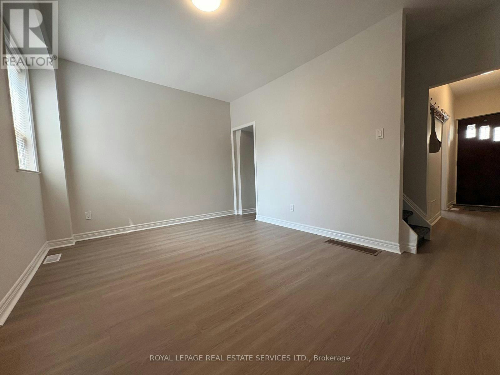 5 Henderson Avenue, Toronto, ON, M6J 2B6 - 3