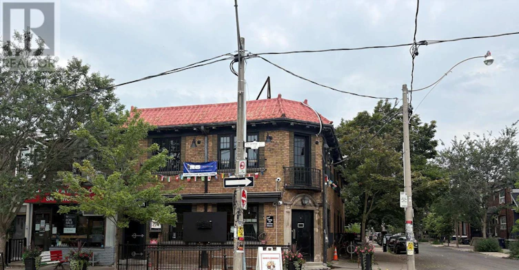 5 Henderson Avenue, Toronto, ON, M6J 2B6 - 12