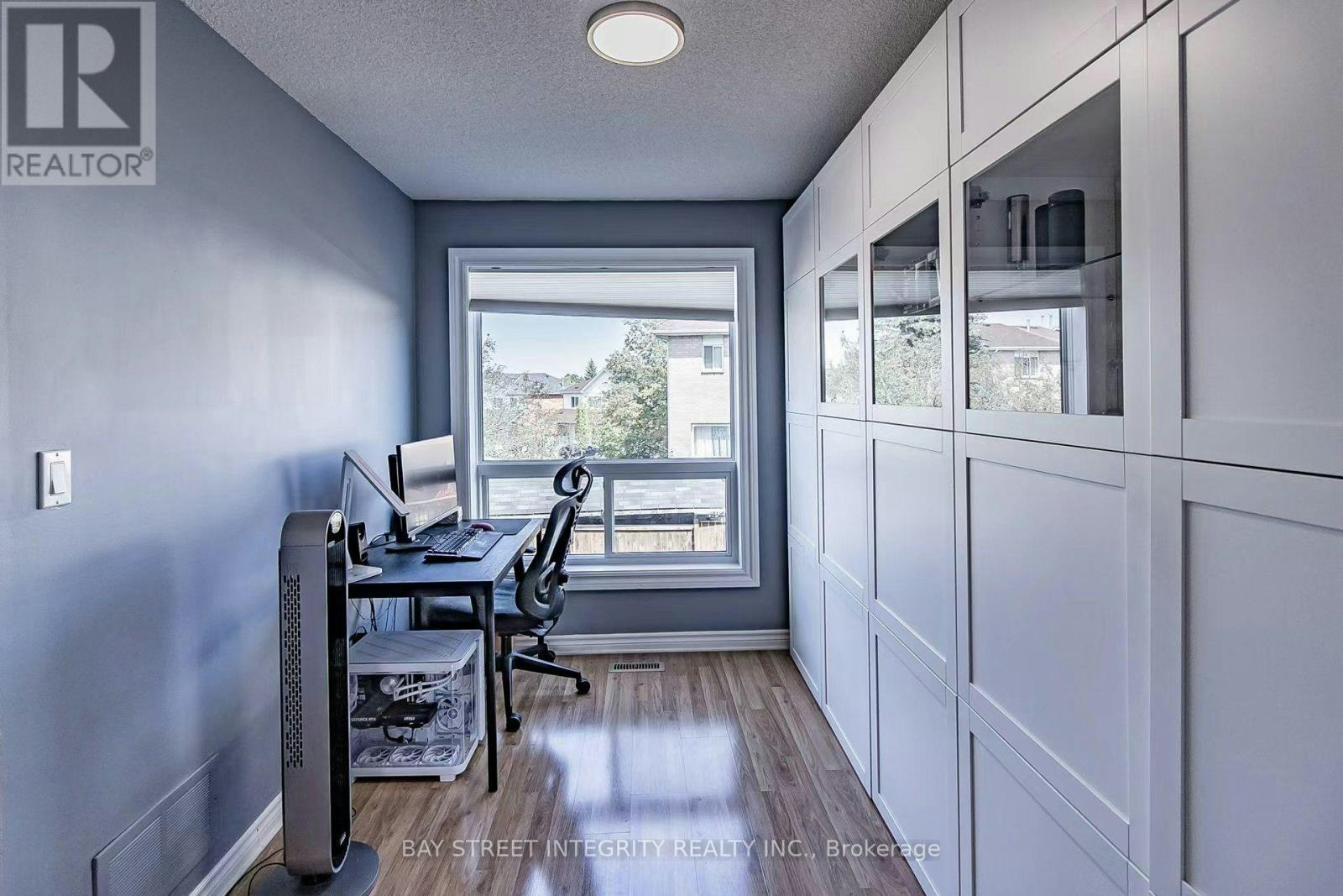 94 William Curtis Circle, Newmarket, ON, L3Y 8L6 - 5