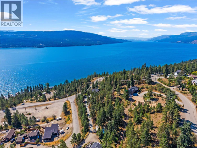10332 Westshore Road, West Kelowna, BC, V1H 2B1 - 10