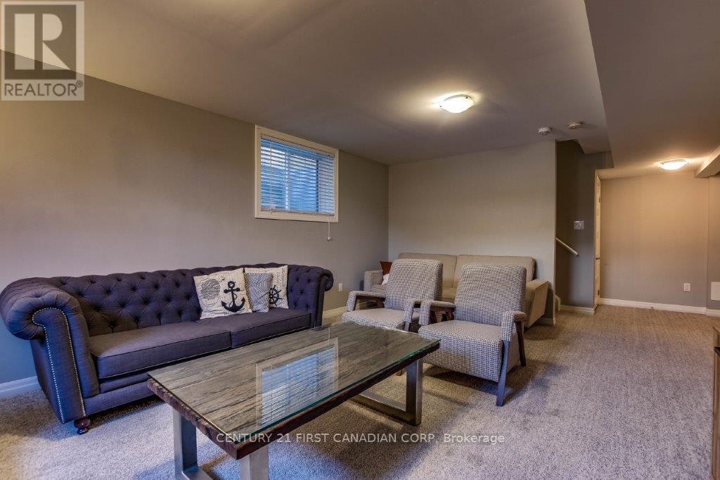2718 Tokala Trail, London, ON, N6G 0L7 - 25