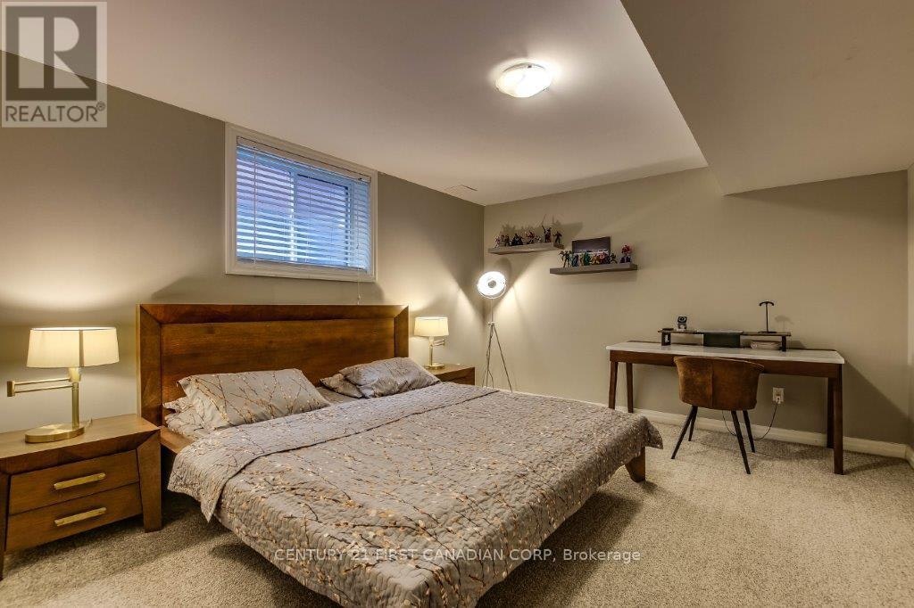 2718 Tokala Trail, London, ON, N6G 0L7 - 26