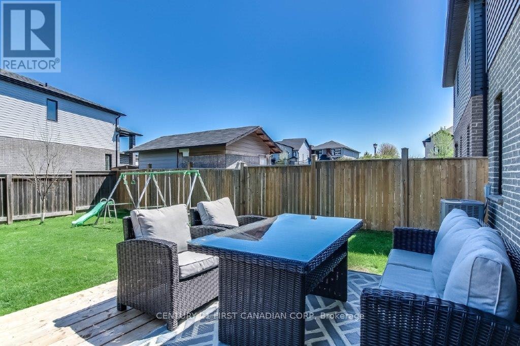 2718 Tokala Trail, London, ON, N6G 0L7 - 29