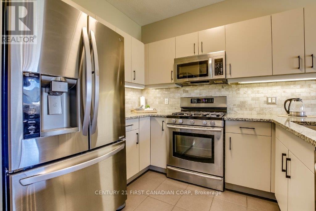2718 Tokala Trail, London, ON, N6G 0L7 - 6