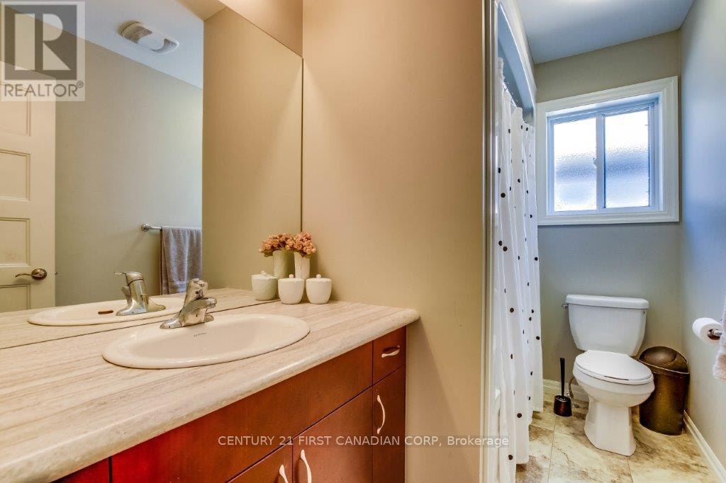 2718 Tokala Trail, London, ON, N6G 0L7 - 17