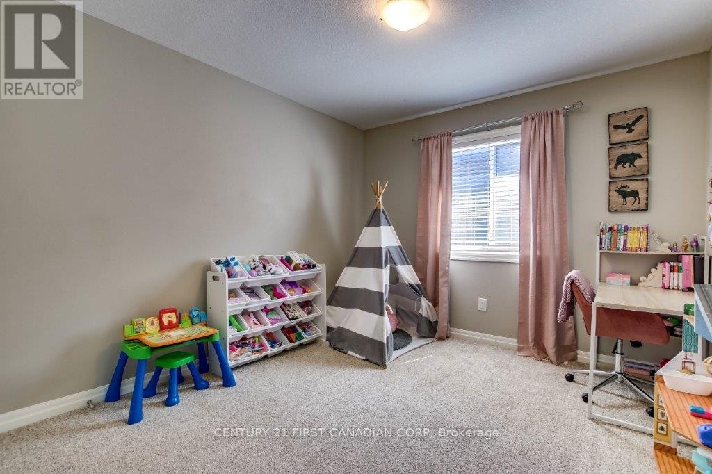 2718 Tokala Trail, London, ON, N6G 0L7 - 16