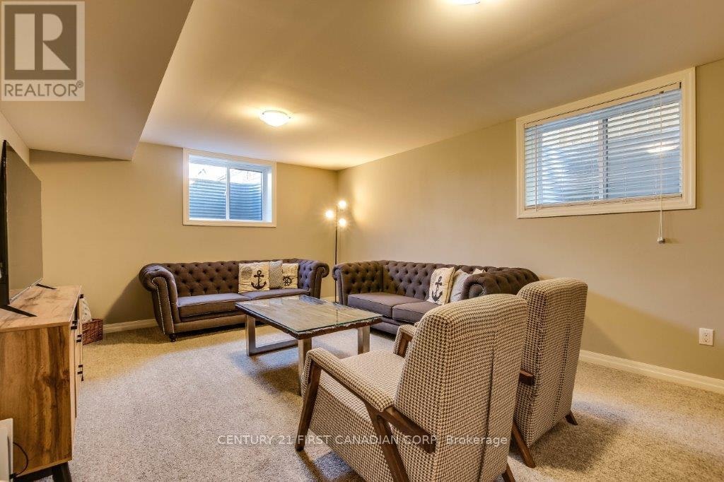 2718 Tokala Trail, London, ON, N6G 0L7 - 24