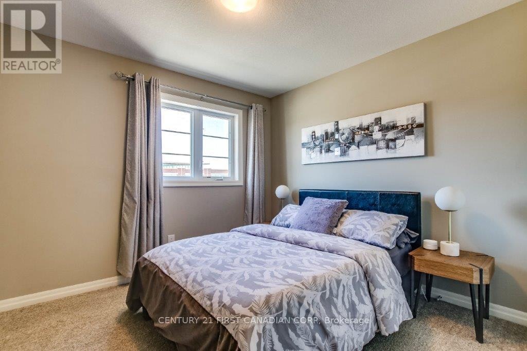 2718 Tokala Trail, London, ON, N6G 0L7 - 14