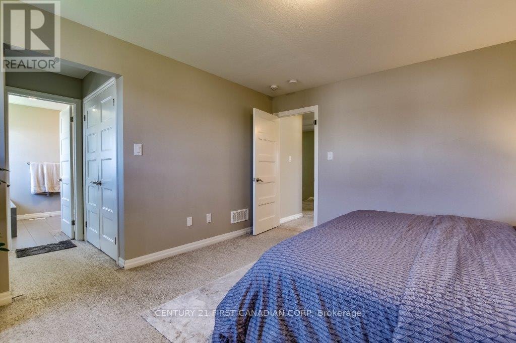 2718 Tokala Trail, London, ON, N6G 0L7 - 19