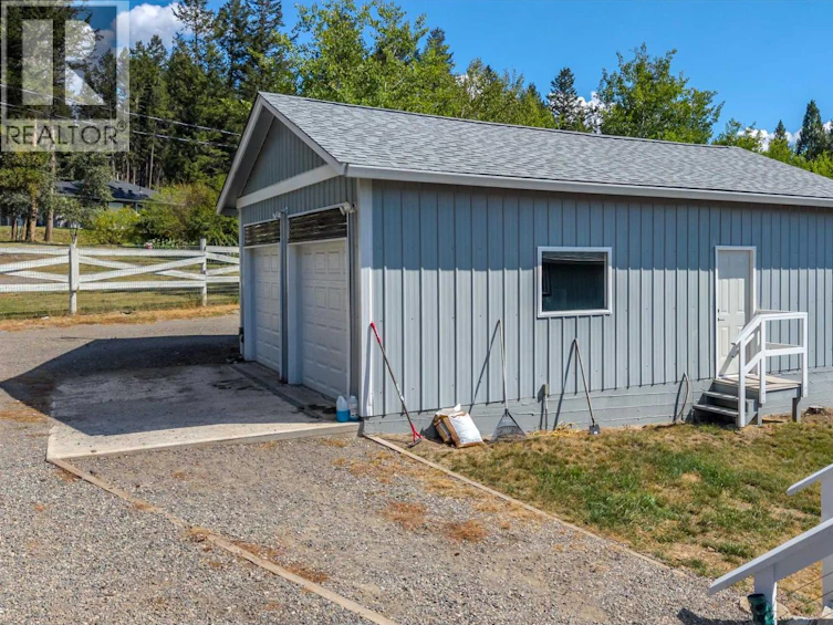 5165 Kallum Drive, 108 Mile Ranch, BC, V0K 2Z0 - 14