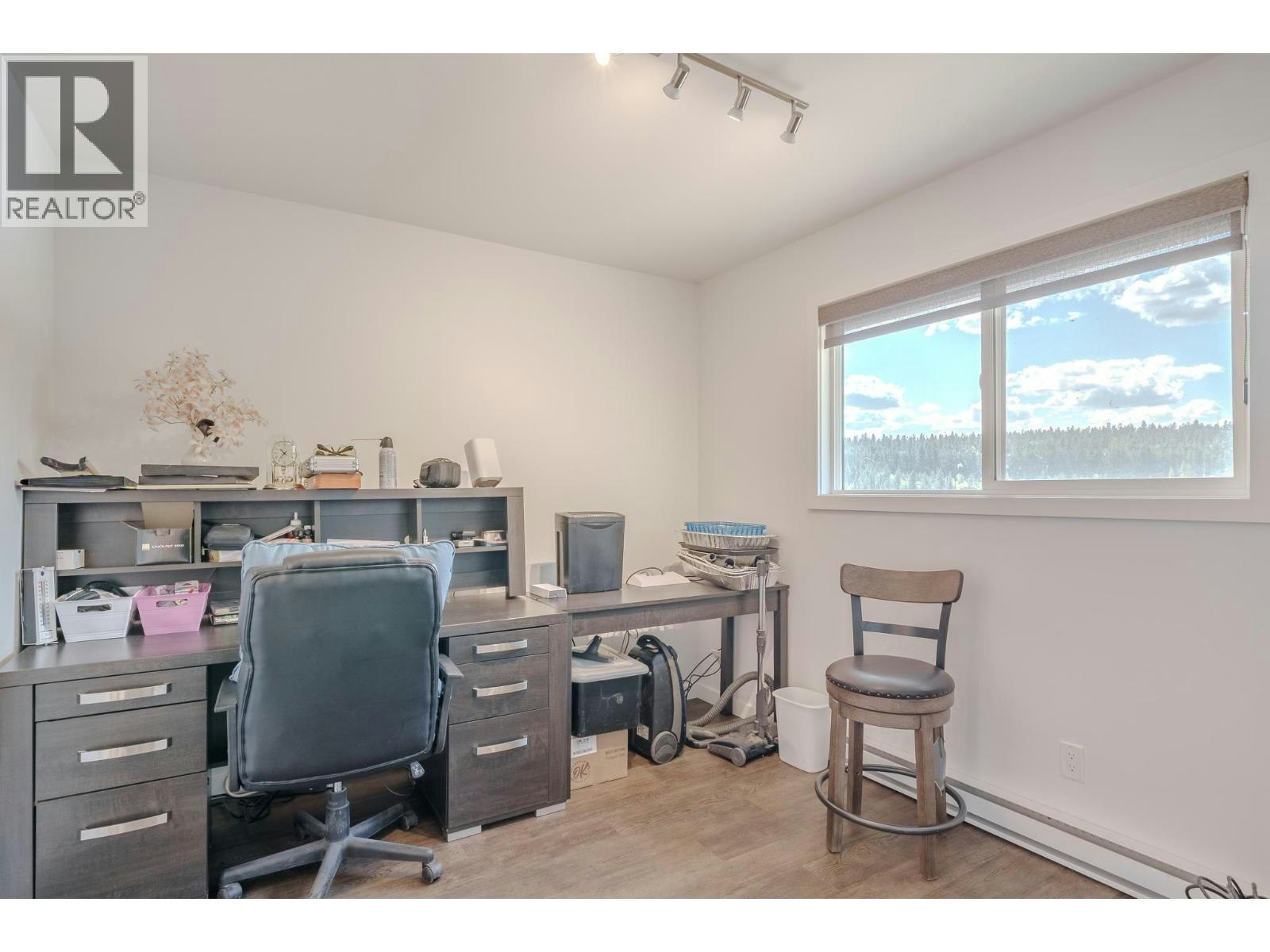 5165 Kallum Drive, 108 Mile Ranch, BC, V0K 2Z0 - 6