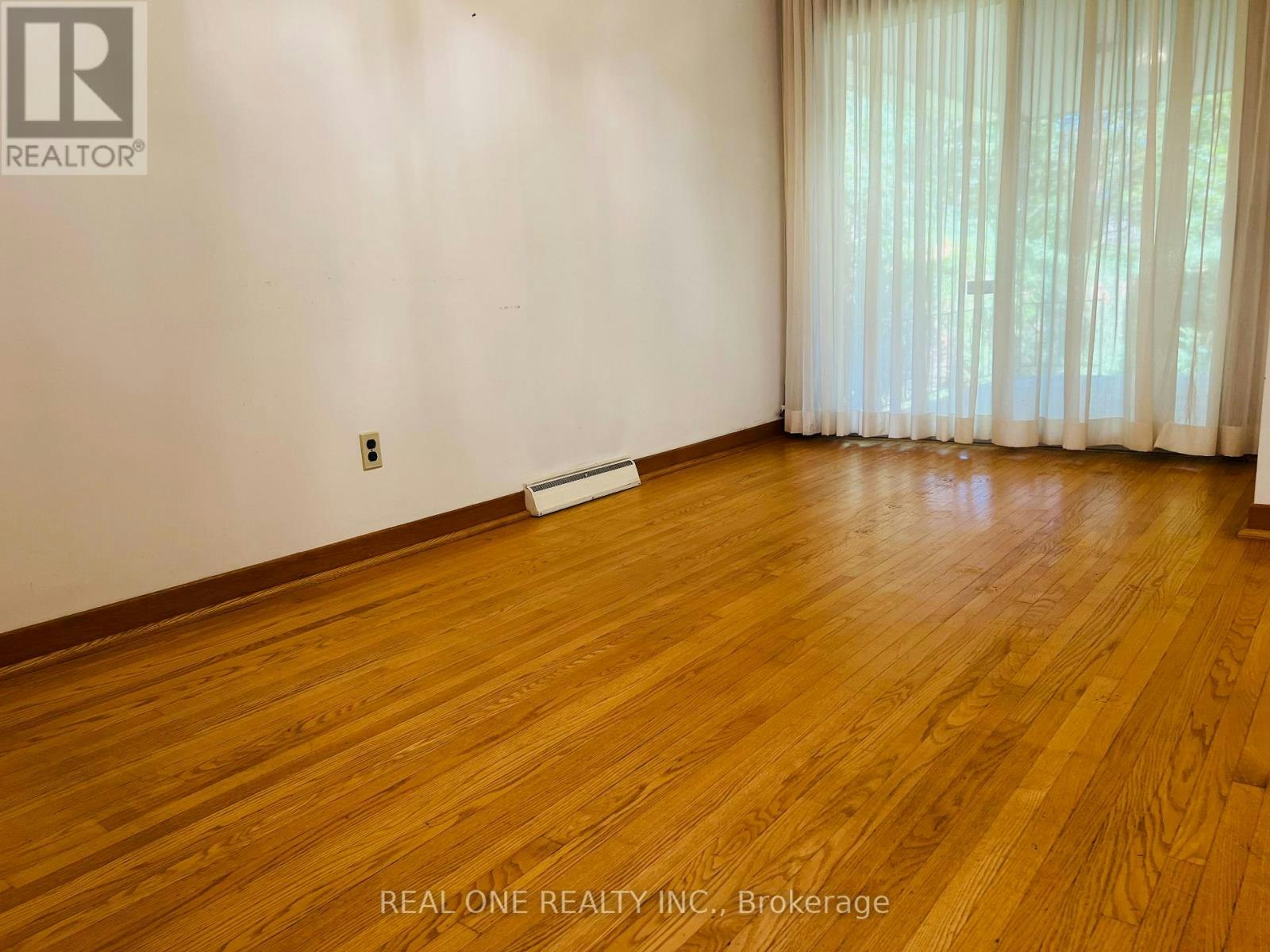 275 Parkview Avenue, Toronto, ON, M2N 3Z3 - 6