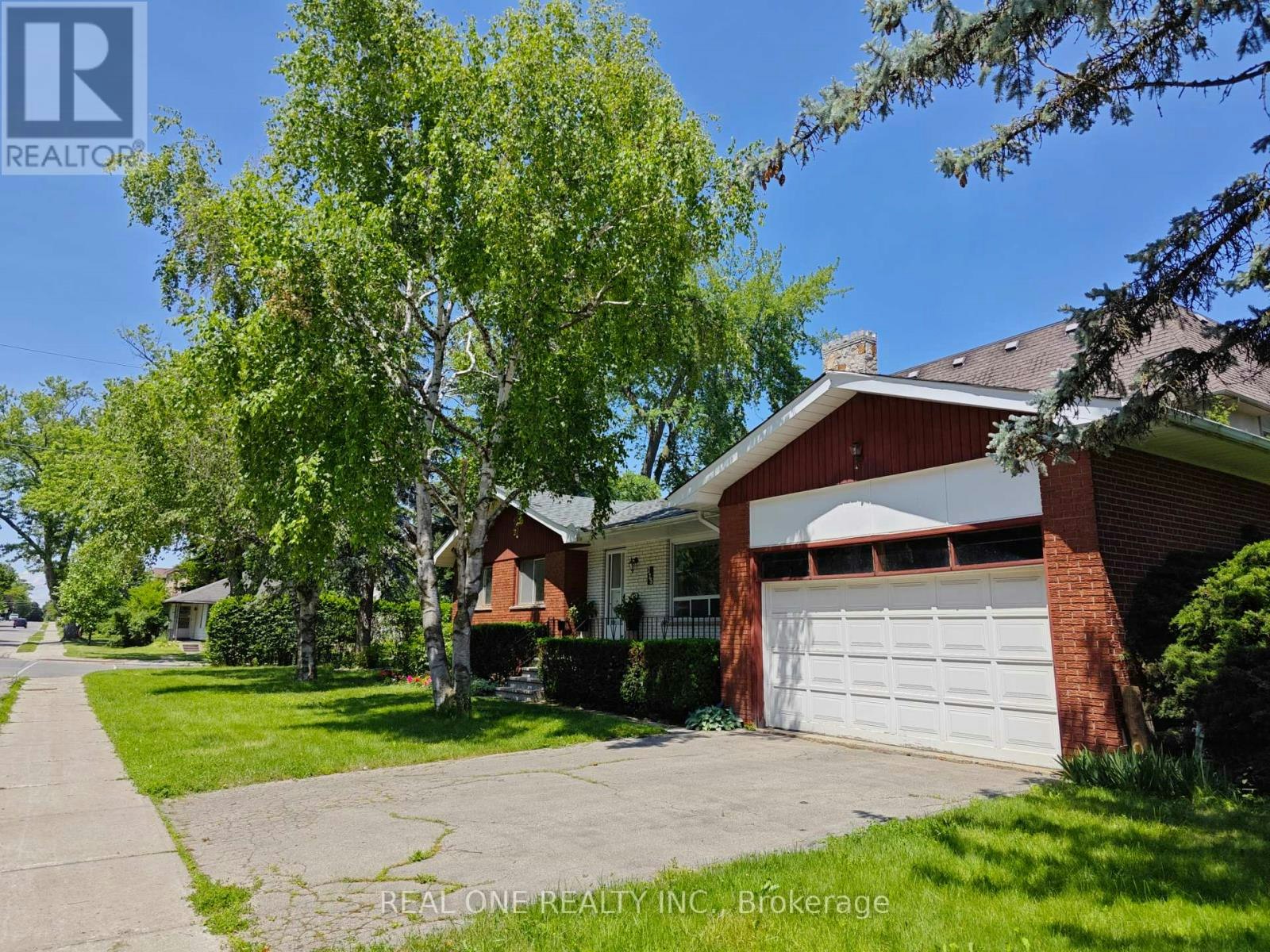 275 Parkview Avenue, Toronto, ON, M2N 3Z3 - 2