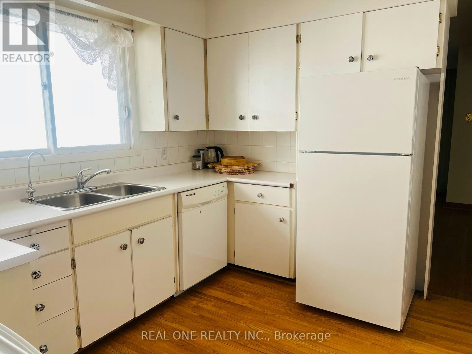 275 Parkview Avenue, Toronto, ON, M2N 3Z3 - 8