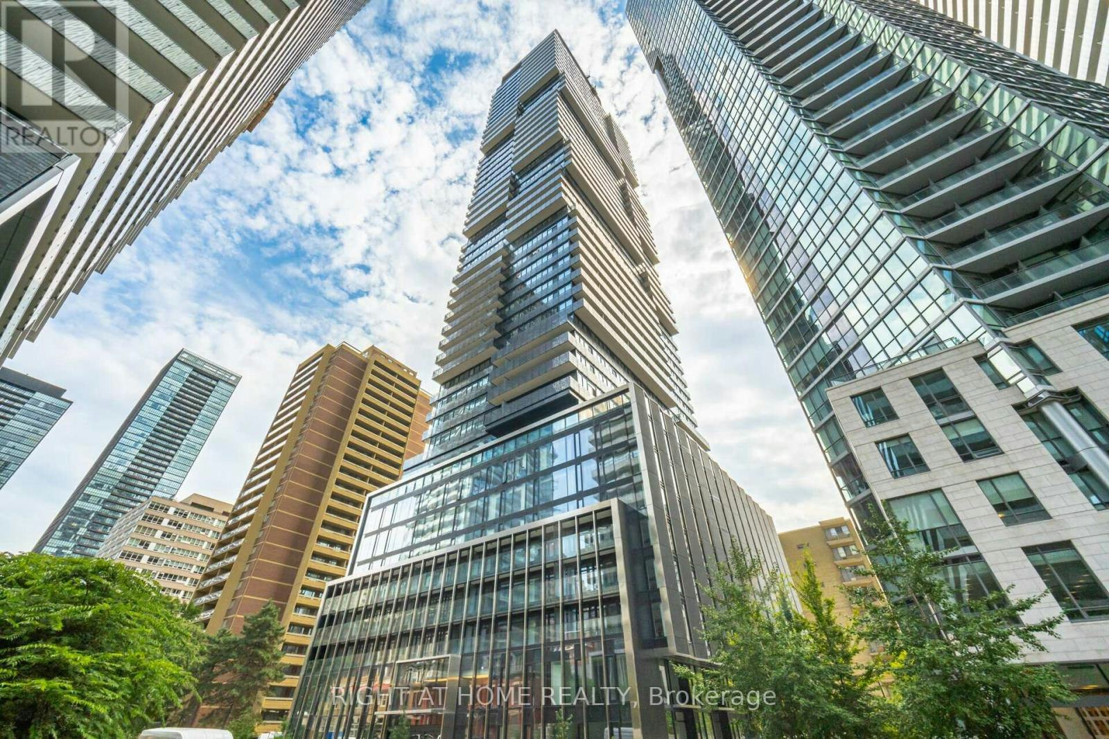4403-55 Charles Street E, Toronto, ON, M4Y 0J1