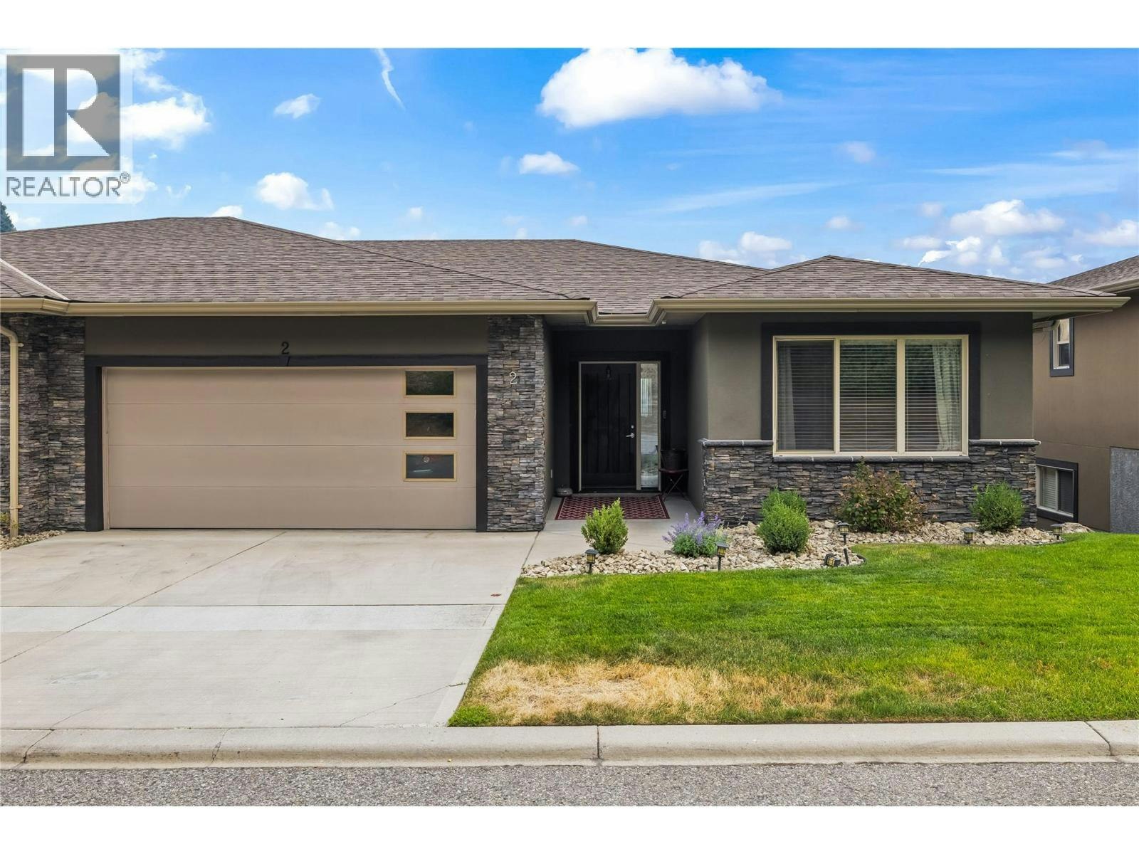 2-2421 Glacier Court, Kelowna, BC, V1V 3A6