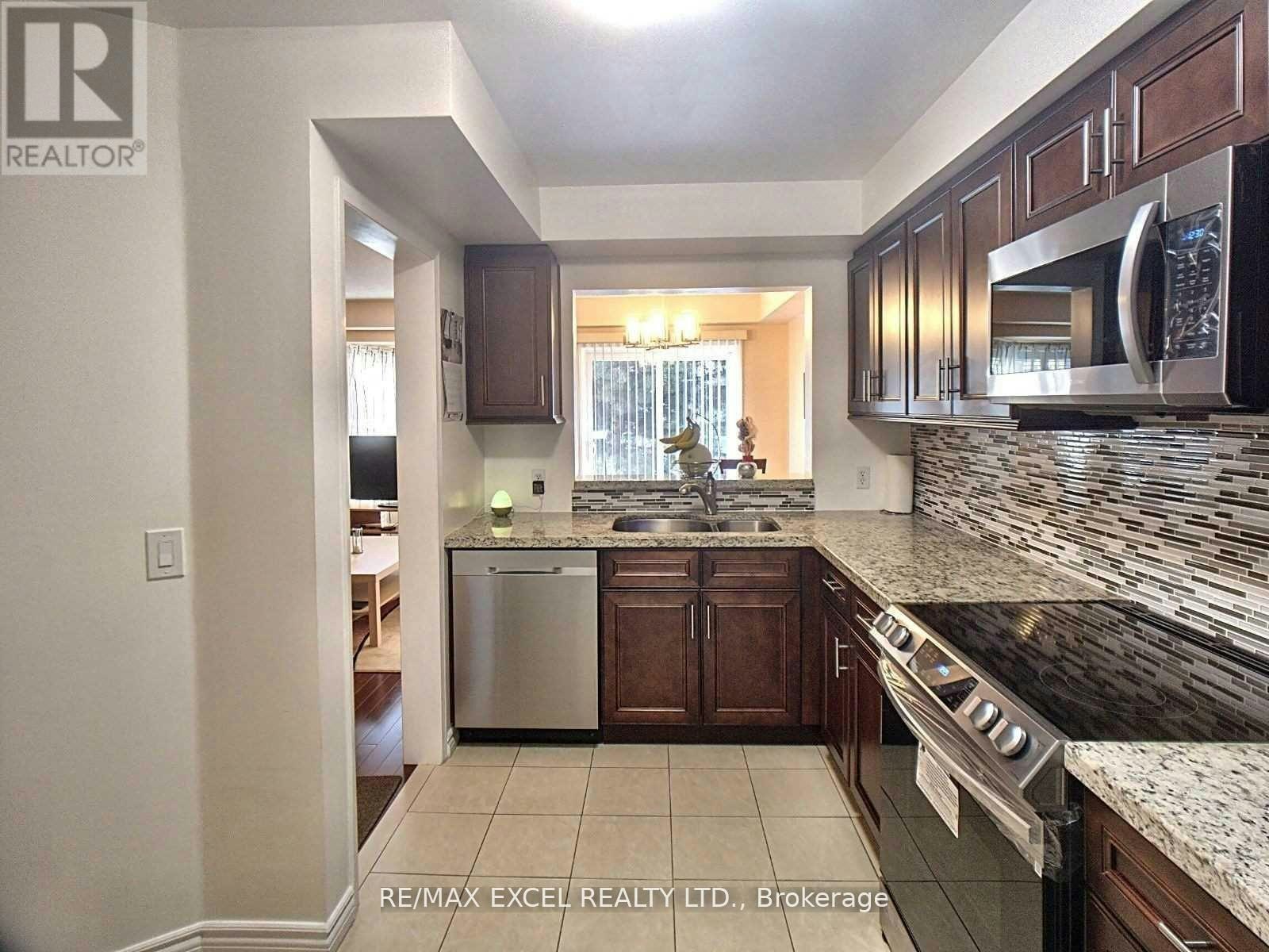 57 Northern Heights Drive, Richmond Hill, ON, L4B 4C9 - 8