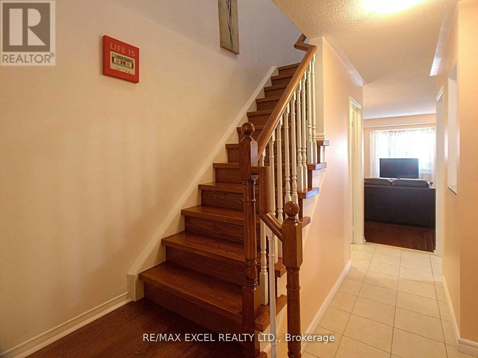 57 Northern Heights Drive, Richmond Hill, ON, L4B 4C9 - 3
